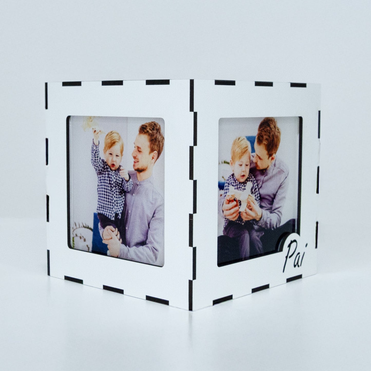 Luz de presença personalizada - Cubo com fotografias