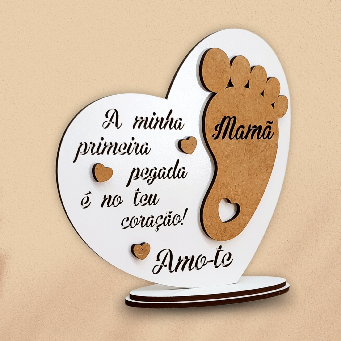 Mãe - A primeira pegada no teu coração