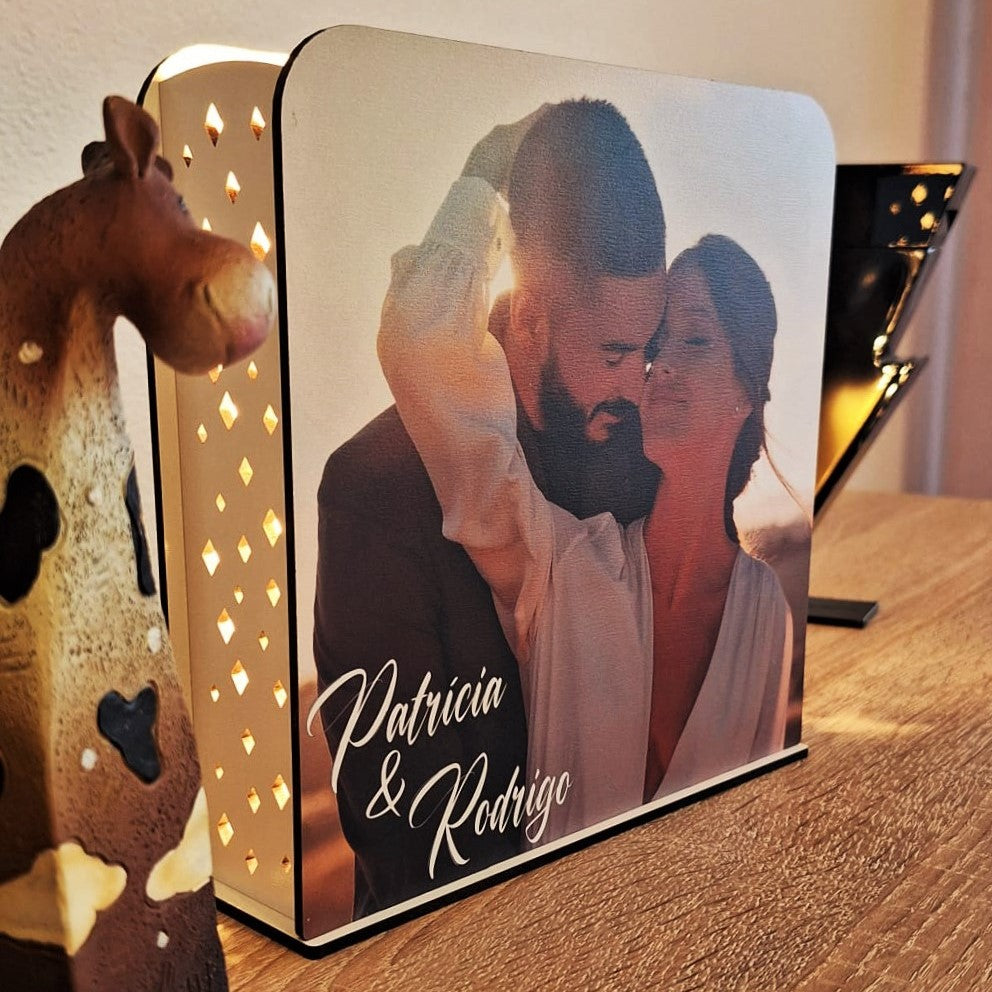 Luz de Presença Personalizada - Fotografia (Sugestão de Presente)